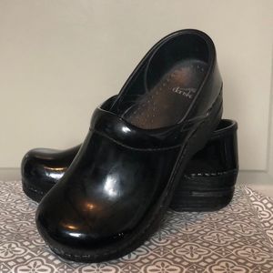 Dansko black patent leather clog